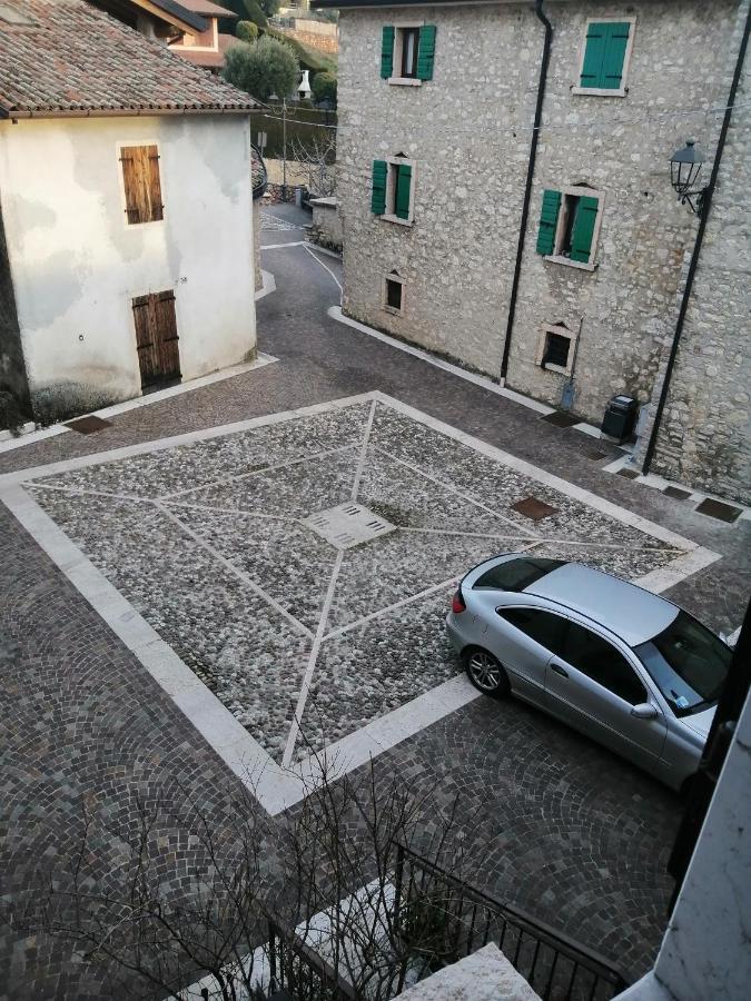 Beb Da Paolo Con Vista Lago San Zeno di Montagna Exterior photo