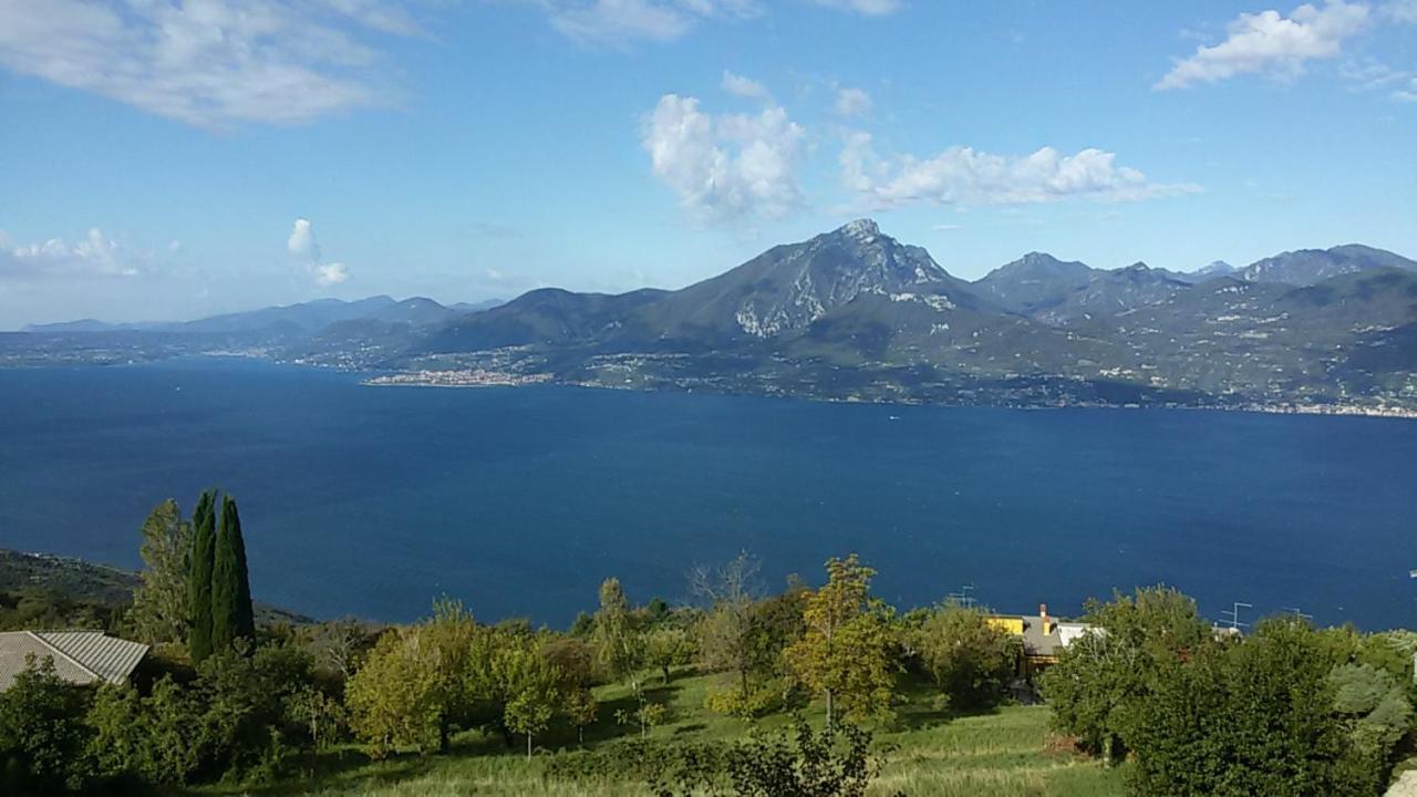 Beb Da Paolo Con Vista Lago San Zeno di Montagna Exterior photo