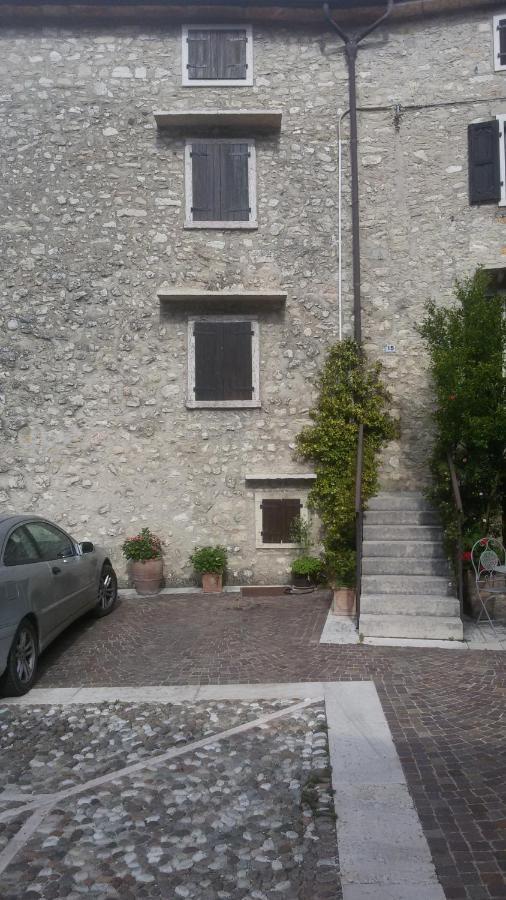 Beb Da Paolo Con Vista Lago San Zeno di Montagna Exterior photo