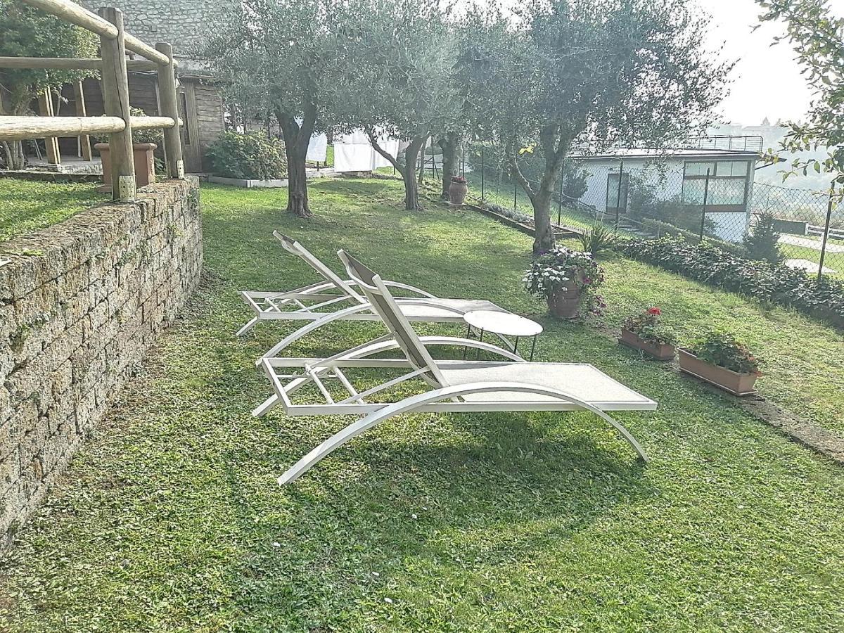 Beb Da Paolo Con Vista Lago San Zeno di Montagna Exterior photo